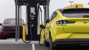 Ford centre de recharge rapide 4 1 300x170